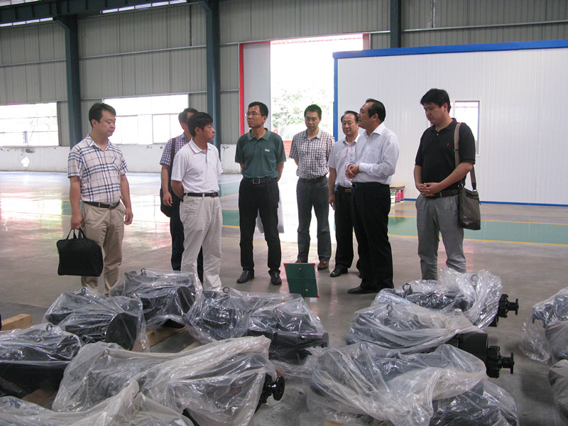 央企新興際華集團公司一行來我公司參觀考察，利用互聯(lián)網+，共建合作平臺